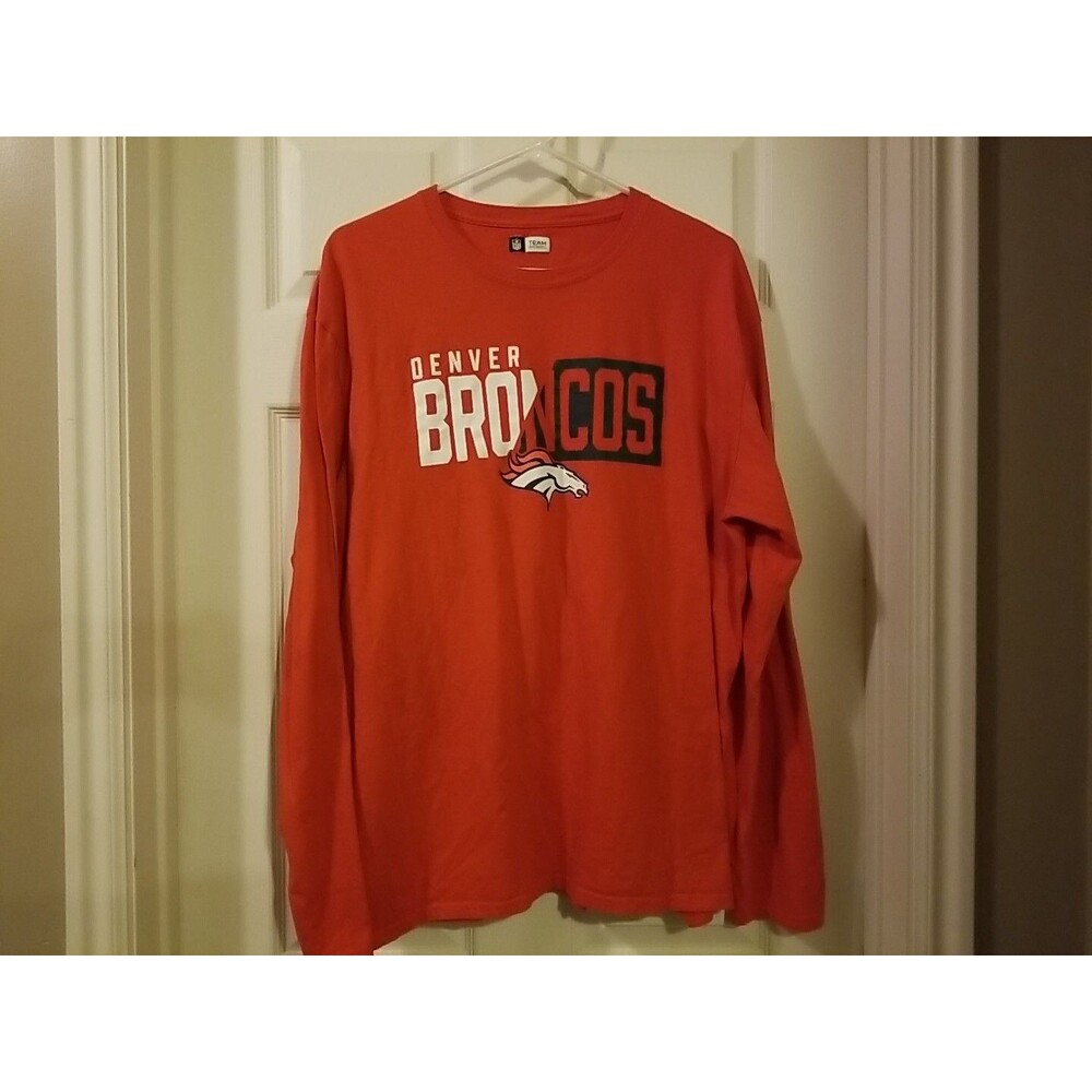 Denver Broncos XL Mens Long Sleeved Tshirt NFL Team Apparel Orange Football Fan